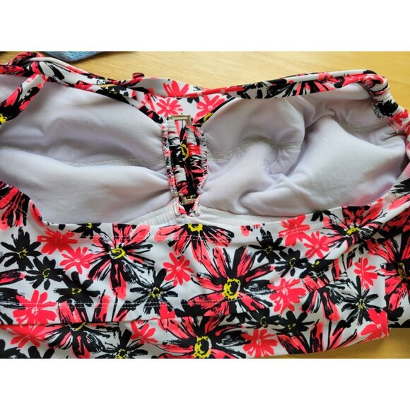 Catalina Womens Swim Top 1X Halter Tiered Pink Floral Built in Bra FLO174E - Picture 6 of 8